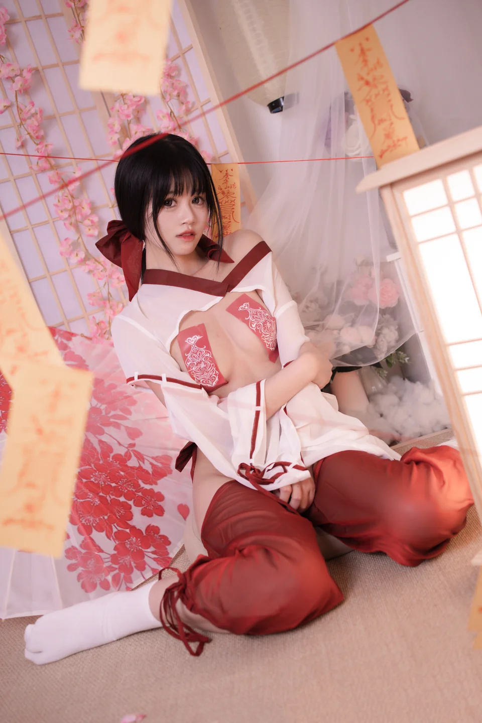 星黛鹿鹿 - No.010 祈福巫女 [56P-720MB] tg@simisebaisi 【丝足阁】004.webp